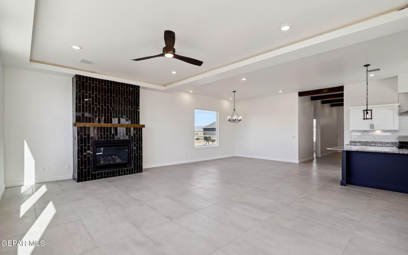 5997 RUIDOSO DOWNS Street, El Paso, TX 79932, 4 Habitaciones Habitaciones , ,3 BañosBaños,Residential,En Venta,5997 RUIDOSO DOWNS Street,916755