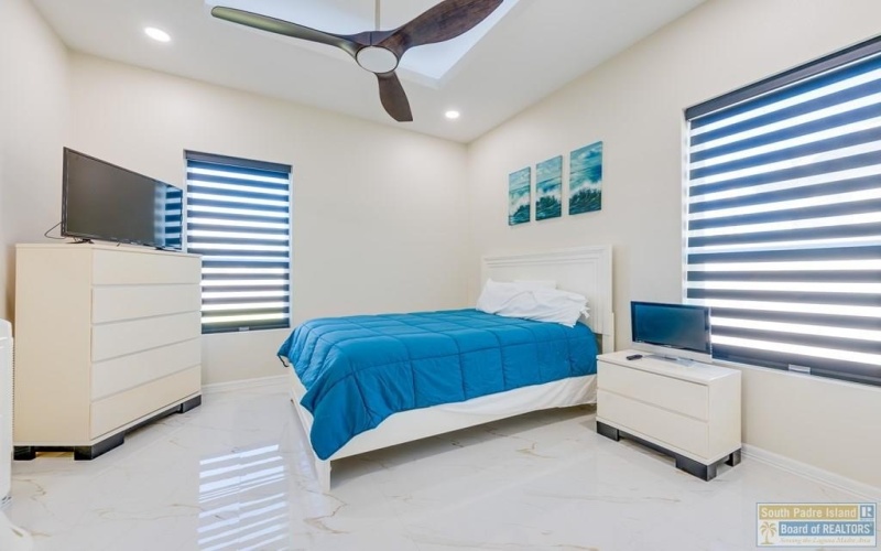 5905 Havana Dr., South Padre Island, TX 78597, 3 Bedrooms Bedrooms, ,2 BathroomsBathrooms,Residential,For Sale,5905 Havana Dr.,0,104160