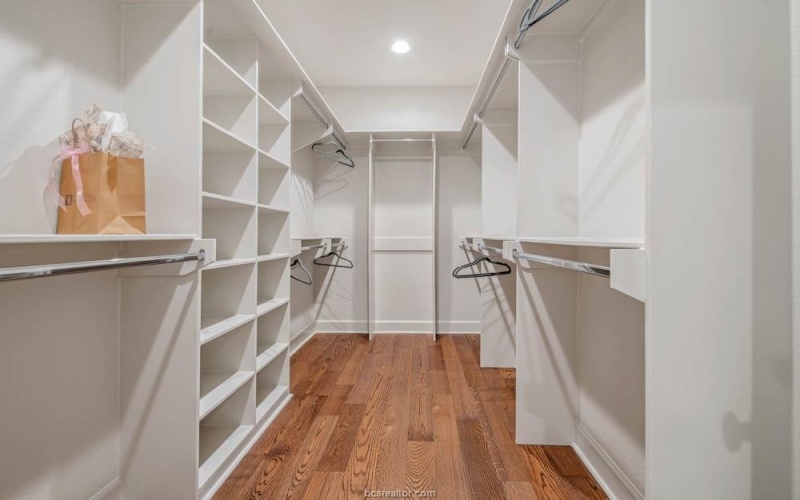 3645 Slocum Hill Drive, College Station, TX 77845, 4 Bedrooms Bedrooms, ,3 BathroomsBathrooms,Residential,For Sale,3645 Slocum Hill Drive,0,25008917