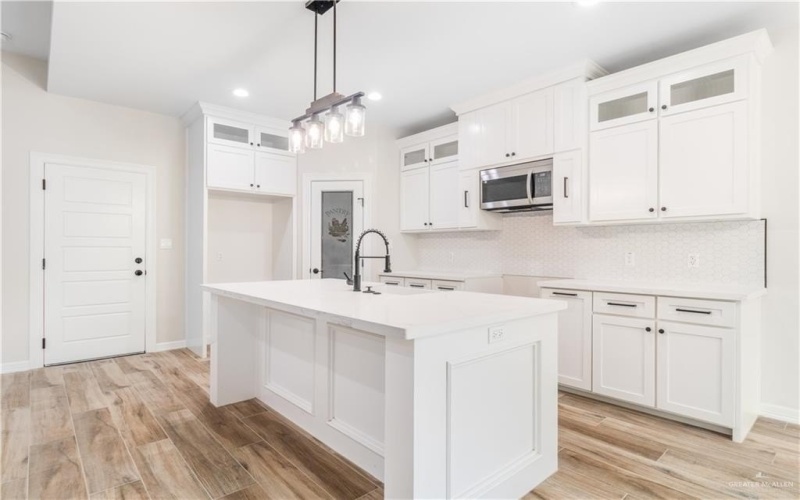 1702 Wilcox Drive, Edinburg, TX 78542, 3 Bedrooms Bedrooms, ,2 BathroomsBathrooms,Residential,For Sale,1702 Wilcox Drive,0,478434