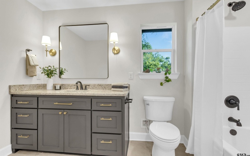 405 Short, Troup, TX 75789, 3 Habitaciones Habitaciones , ,2 BañosBaños,Residential,En Venta,405 Short,0,25012313