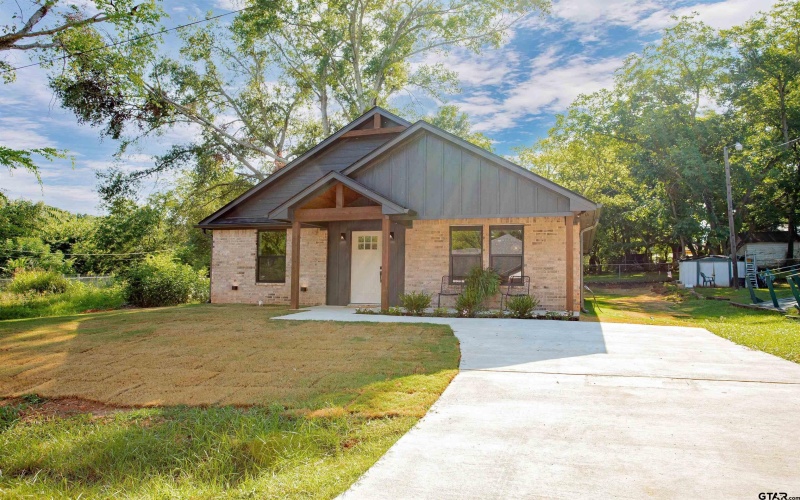 405 Short, Troup, TX 75789, 3 Habitaciones Habitaciones , ,2 BañosBaños,Residential,En Venta,405 Short,0,25012313