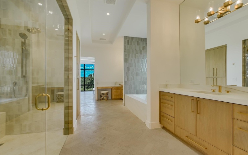 146 Coral Berry, Horseshoe Bay, TX 78657, 4 Bedrooms Bedrooms, ,5 BathroomsBathrooms,Residential,For Sale,146 Coral Berry,0,174711