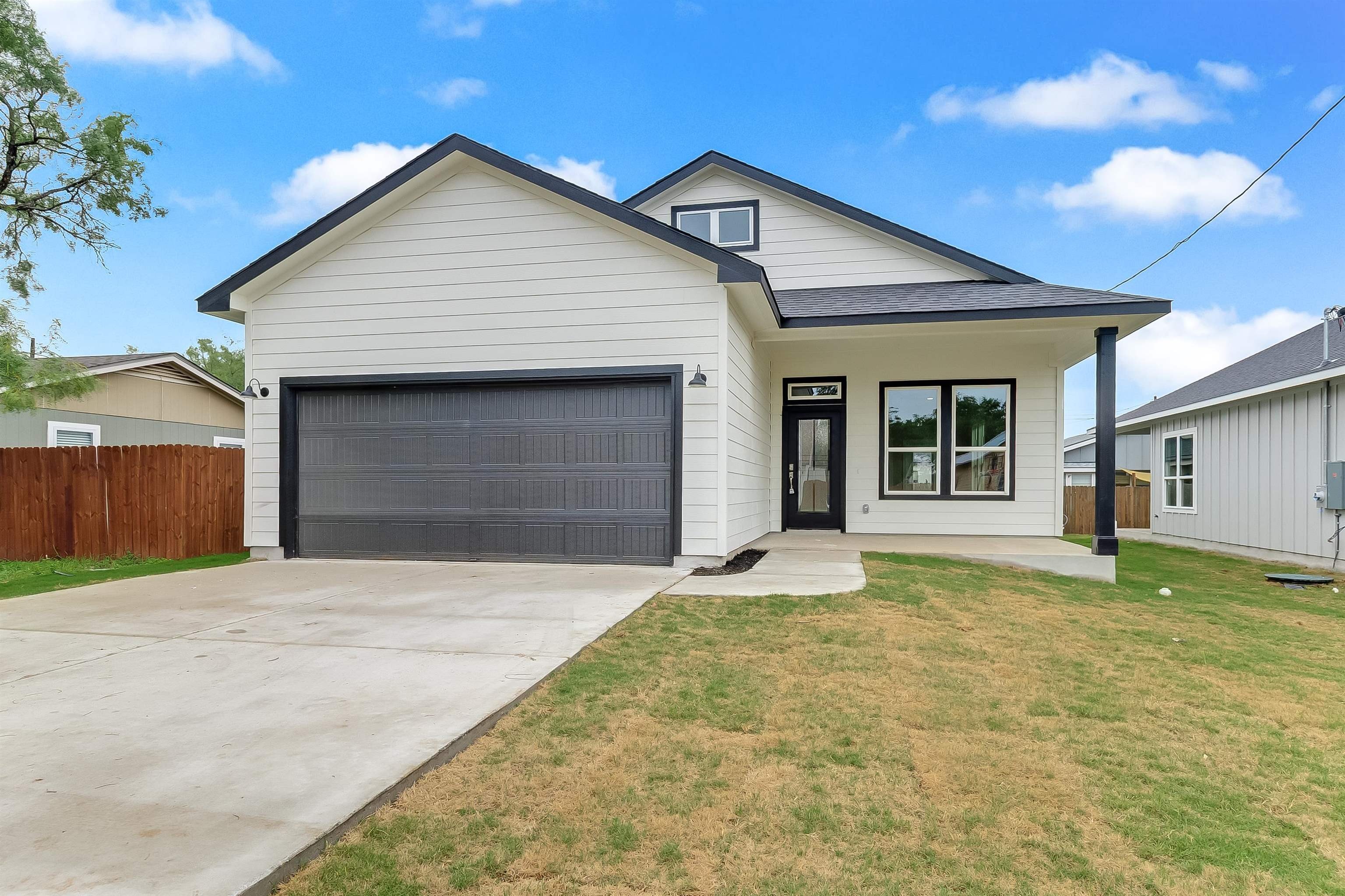 650 Aspen Lane, Cottonwood Shores, TX 78657, 3 Bedrooms Bedrooms, ,2 BathroomsBathrooms,Residential,For Sale,650 Aspen Lane,0,174718