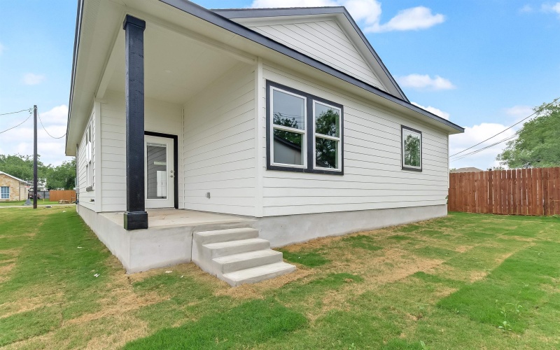 650 Aspen Lane, Cottonwood Shores, TX 78657, 3 Bedrooms Bedrooms, ,2 BathroomsBathrooms,Residential,For Sale,650 Aspen Lane,0,174718
