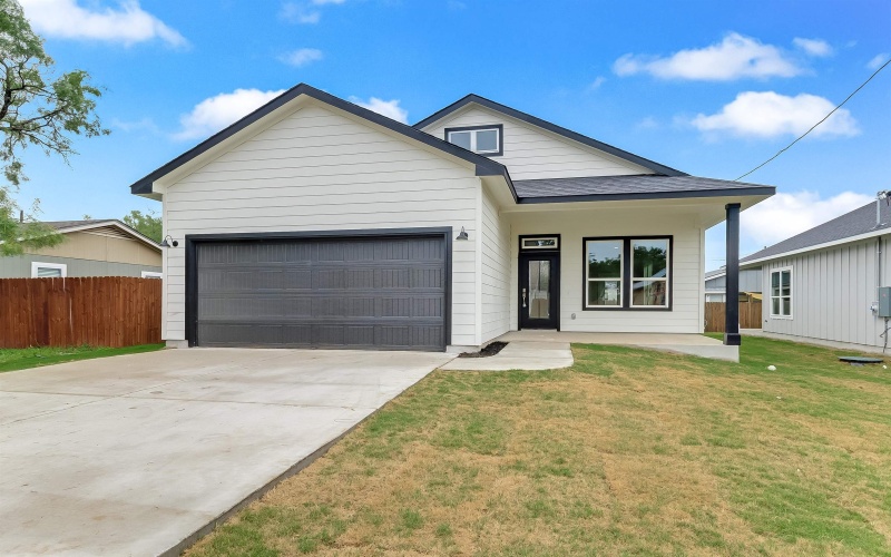 650 Aspen Lane, Cottonwood Shores, TX 78657, 3 Bedrooms Bedrooms, ,2 BathroomsBathrooms,Residential,For Sale,650 Aspen Lane,0,174718