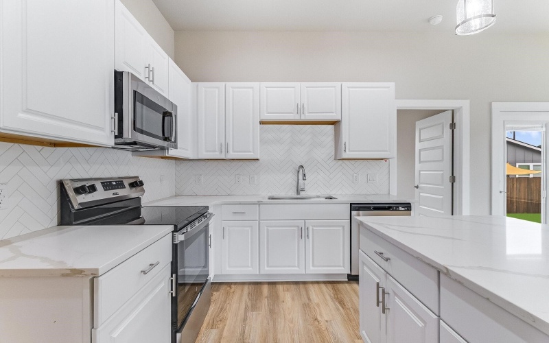 650 Aspen Lane, Cottonwood Shores, TX 78657, 3 Bedrooms Bedrooms, ,2 BathroomsBathrooms,Residential,For Sale,650 Aspen Lane,0,174718