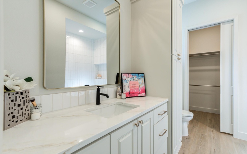 3806 126th Street, Lubbock, TX 79423, 5 Bedrooms Bedrooms, ,5 BathroomsBathrooms,Residential,For Sale,3806 126th Street,0,202559101