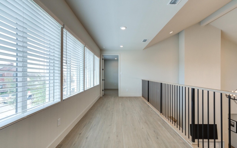 3806 126th Street, Lubbock, TX 79423, 5 Bedrooms Bedrooms, ,5 BathroomsBathrooms,Residential,For Sale,3806 126th Street,0,202559101