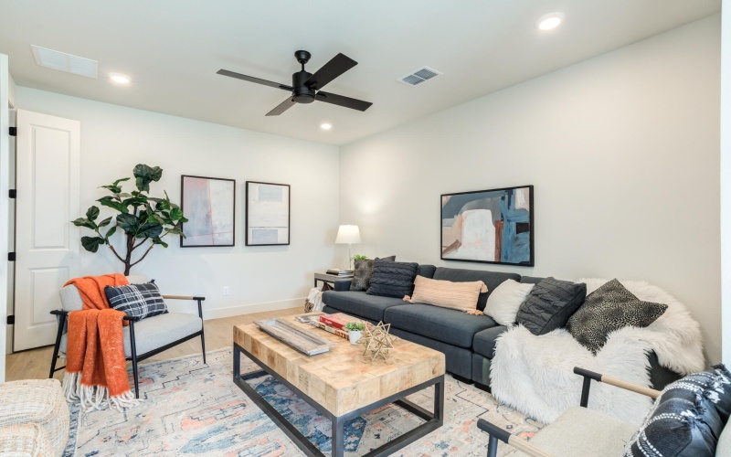 3806 126th Street, Lubbock, TX 79423, 5 Bedrooms Bedrooms, ,5 BathroomsBathrooms,Residential,For Sale,3806 126th Street,0,202559101