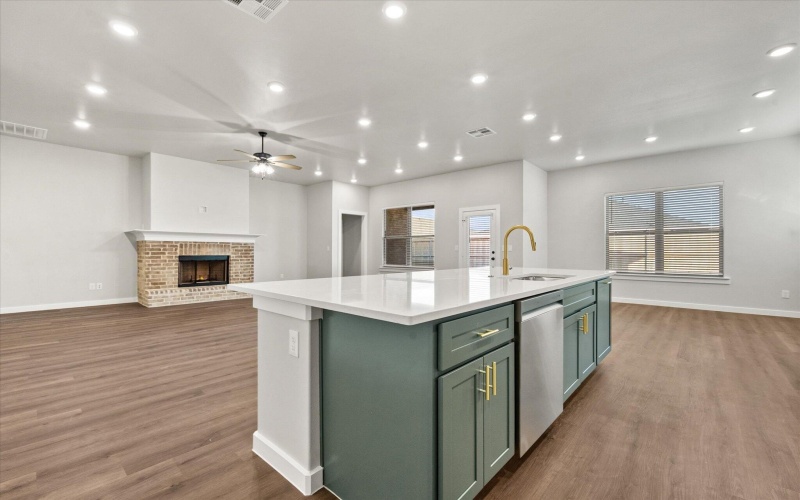 10705 Beaufort Avenue, Lubbock, TX 79424, 4 Habitaciones Habitaciones , ,3 BañosBaños,Residential,En Venta,10705 Beaufort Avenue,0,202559103