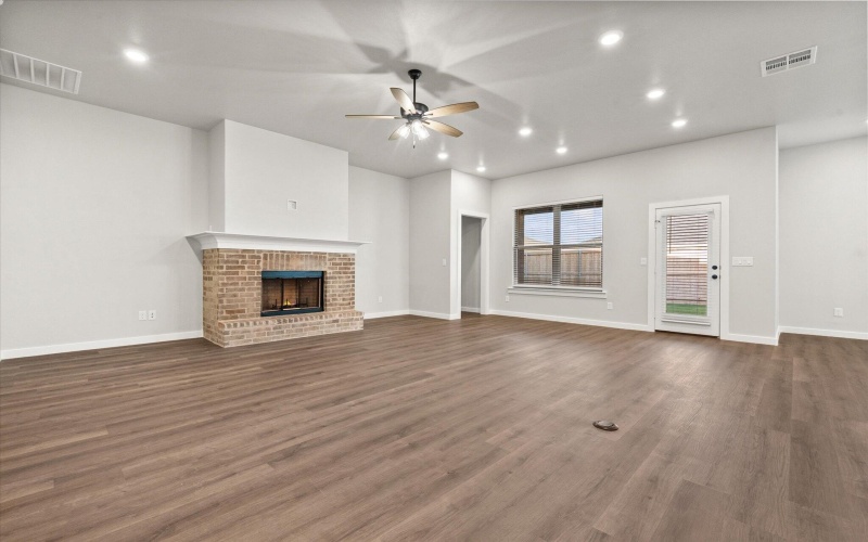 10705 Beaufort Avenue, Lubbock, TX 79424, 4 Habitaciones Habitaciones , ,3 BañosBaños,Residential,En Venta,10705 Beaufort Avenue,0,202559103