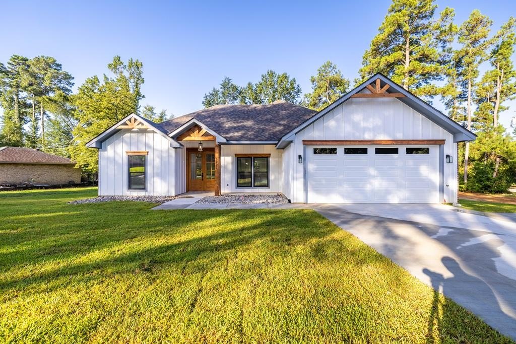 3927 Buckingham Dr., Nacogdoches, TX 75965, 3 Bedrooms Bedrooms, ,2 BathroomsBathrooms,Residential,For Sale,3927 Buckingham Dr.,0,22500237