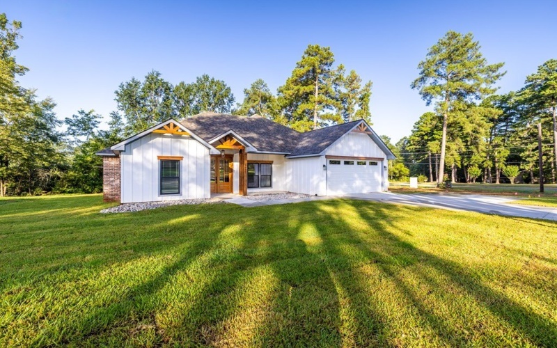 3927 Buckingham Dr., Nacogdoches, TX 75965, 3 Bedrooms Bedrooms, ,2 BathroomsBathrooms,Residential,For Sale,3927 Buckingham Dr.,0,22501467