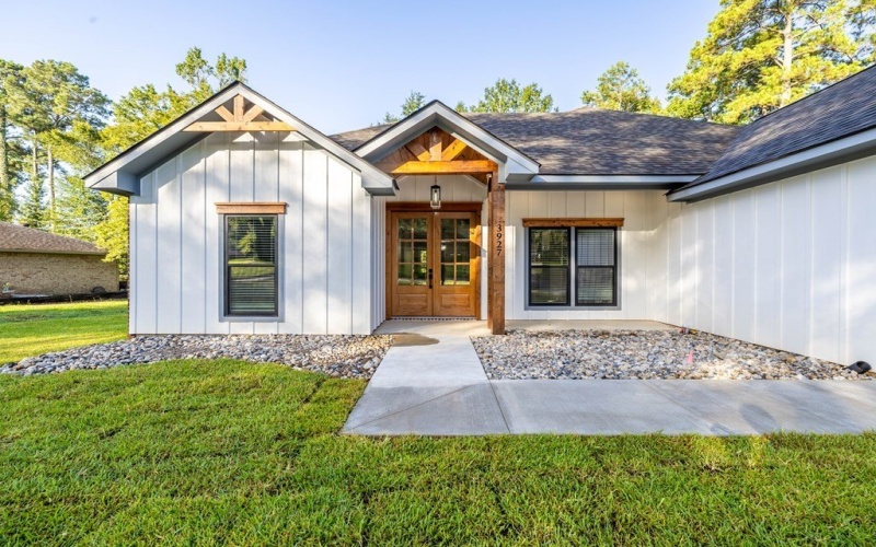 3927 Buckingham Dr., Nacogdoches, TX 75965, 3 Bedrooms Bedrooms, ,2 BathroomsBathrooms,Residential,For Sale,3927 Buckingham Dr.,0,22501467