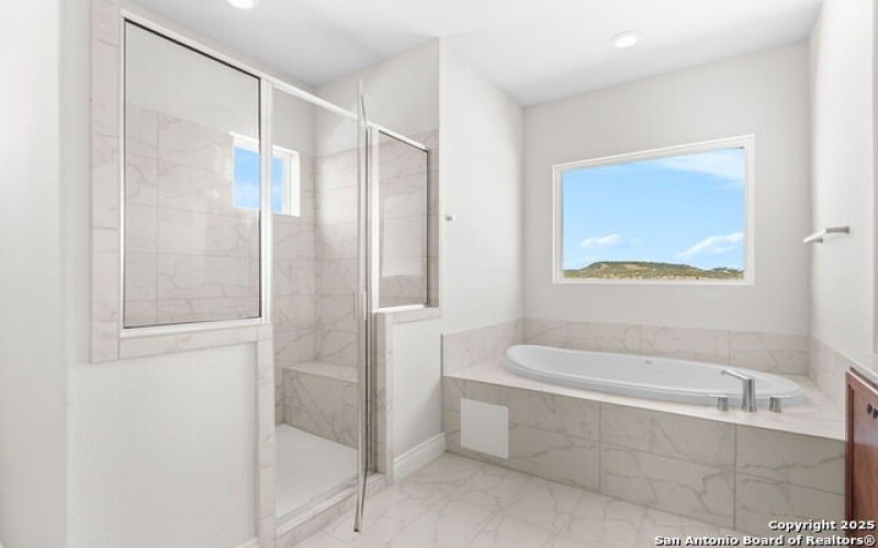 22825 Linwood Rdg, San Antonio, TX 78255, 5 Bedrooms Bedrooms, ,5 BathroomsBathrooms,Residential,For Sale,22825 Linwood Rdg,0,1892523
