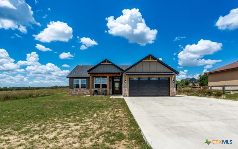 141 Merion Lane, La Vernia, TX 78121, 3 Bedrooms Bedrooms, ,2 BathroomsBathrooms,Residential,For Sale,141 Merion Lane,0,589761