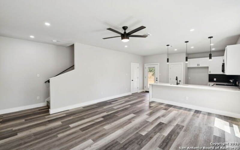 803 Indiana, San Antonio, TX 78210, 3 Habitaciones Habitaciones , ,2 BañosBaños,Residential,En Venta,803 Indiana,0,1892603