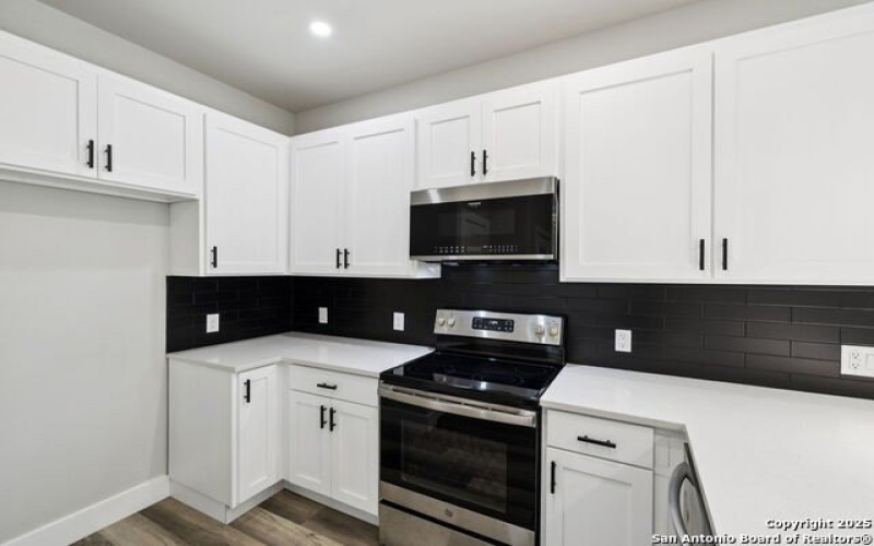 803 Indiana, San Antonio, TX 78210, 3 Habitaciones Habitaciones , ,2 BañosBaños,Residential,En Venta,803 Indiana,0,1892603