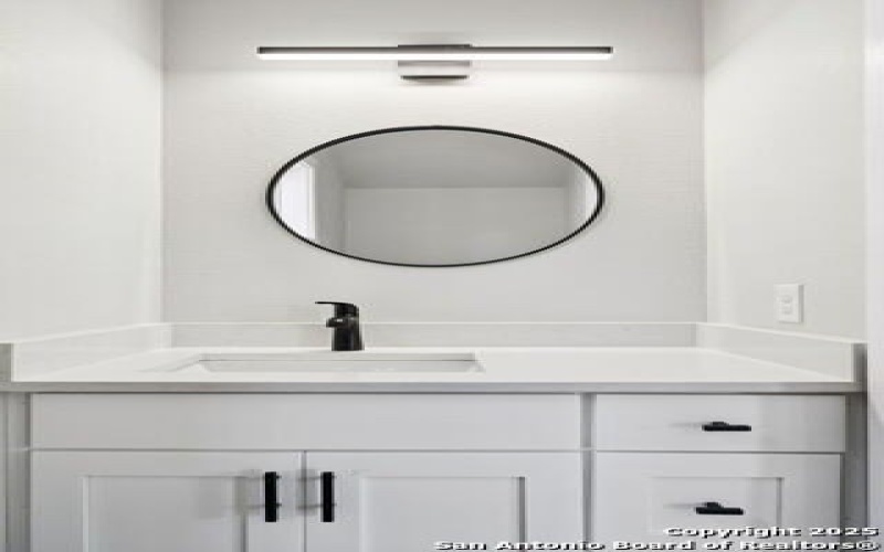 803 Indiana, San Antonio, TX 78210, 3 Habitaciones Habitaciones , ,2 BañosBaños,Residential,En Venta,803 Indiana,0,1892603