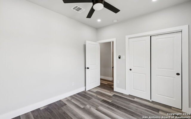 803 Indiana, San Antonio, TX 78210, 3 Habitaciones Habitaciones , ,2 BañosBaños,Residential,En Venta,803 Indiana,0,1892603