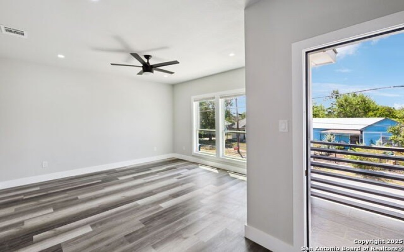 803 Indiana, San Antonio, TX 78210, 3 Habitaciones Habitaciones , ,2 BañosBaños,Residential,En Venta,803 Indiana,0,1892603