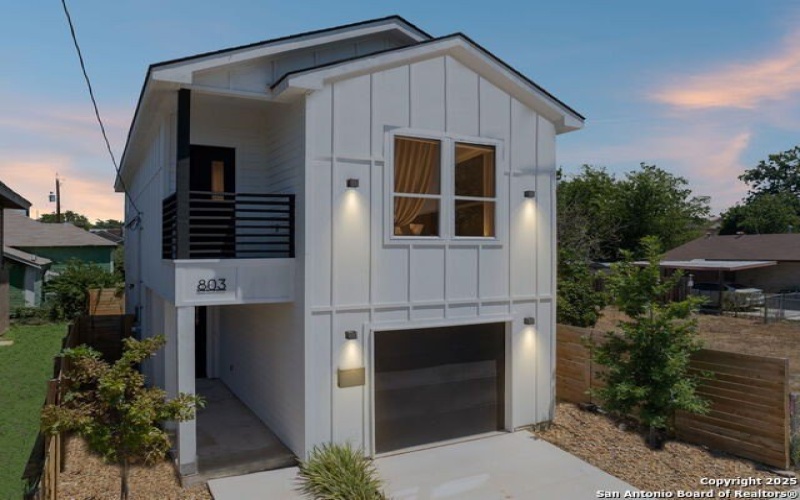803 Indiana, San Antonio, TX 78210, 3 Habitaciones Habitaciones , ,2 BañosBaños,Residential,En Venta,803 Indiana,0,1892603