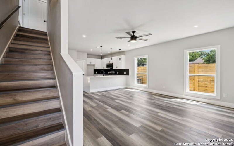 803 Indiana, San Antonio, TX 78210, 3 Habitaciones Habitaciones , ,2 BañosBaños,Residential,En Venta,803 Indiana,0,1892603