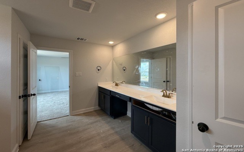 7028 Sycamore Hollow, San Antonio, TX 78252, 3 Bedrooms Bedrooms, ,2 BathroomsBathrooms,Residential,For Sale,7028 Sycamore Hollow,0,1892636