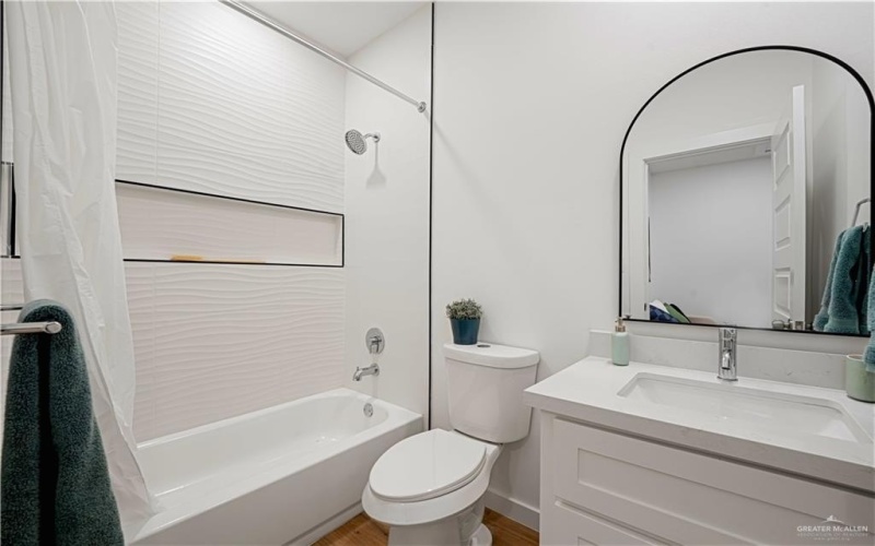 2641 Warbler Avenue, McAllen, TX 78504, 3 Bedrooms Bedrooms, ,2 BathroomsBathrooms,Residential,For Sale,2641 Warbler Avenue,0,478560