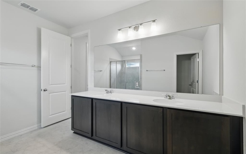 4037 Tony Street, Sherman, TX 75090, 4 Habitaciones Habitaciones , ,2 BañosBaños,Residential,En Venta,4037 Tony Street,0,20762657
