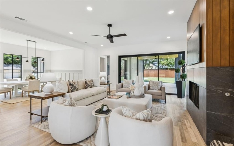 3207 Whitehall Drive, Dallas, TX 75229, 5 Habitaciones Habitaciones , ,6 BañosBaños,Residential,En Venta,3207 Whitehall Drive,0,20997626