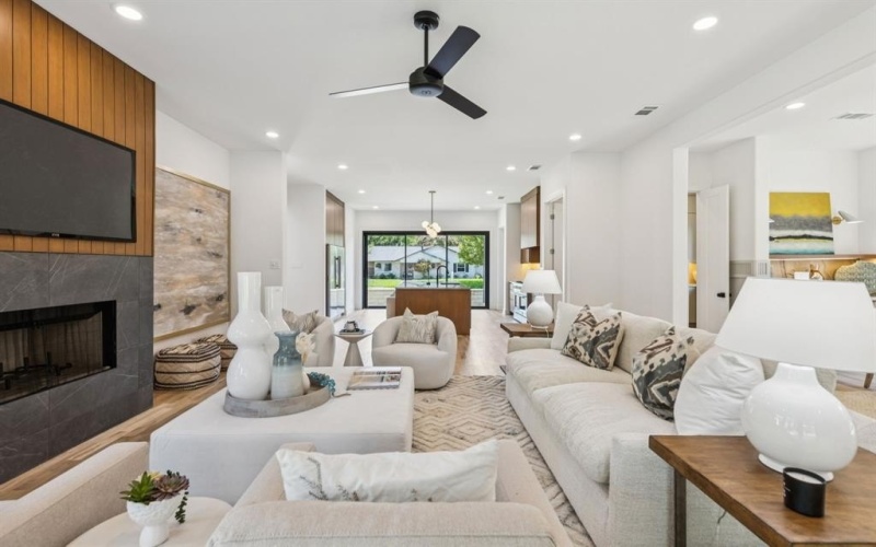 3207 Whitehall Drive, Dallas, TX 75229, 5 Habitaciones Habitaciones , ,6 BañosBaños,Residential,En Venta,3207 Whitehall Drive,0,20997626