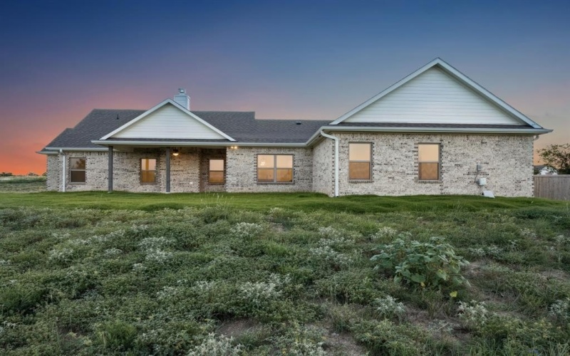 405 Red Roan Ridge, Weatherford, TX 76087, 4 Habitaciones Habitaciones , ,2 BañosBaños,Residential,En Venta,405 Red Roan Ridge,0,21007383
