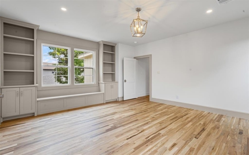 3928 Clarke Avenue, Fort Worth, TX 76107, 5 Habitaciones Habitaciones , ,3 BañosBaños,Residential,En Venta,3928 Clarke Avenue,0,21014898