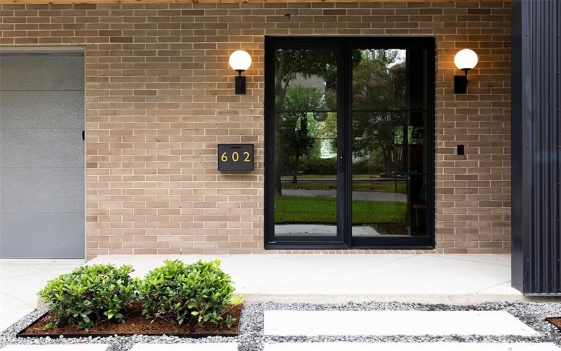 602 Coolair Drive, Dallas, TX 75218, 4 Habitaciones Habitaciones , ,5 BañosBaños,Residential,En Venta,602 Coolair Drive,0,21017048