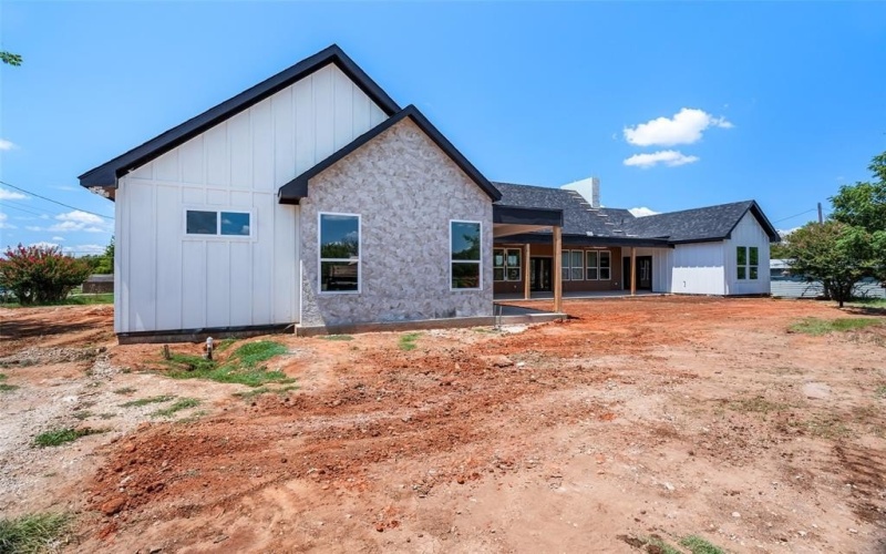 7404 N Sundance Drive, Joshua, TX 76058, 3 Bedrooms Bedrooms, ,2 BathroomsBathrooms,Residential,For Sale,7404 N Sundance Drive,0,21021235