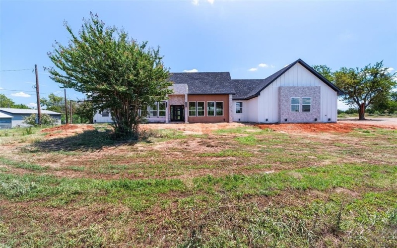 7404 N Sundance Drive, Joshua, TX 76058, 3 Bedrooms Bedrooms, ,2 BathroomsBathrooms,Residential,For Sale,7404 N Sundance Drive,0,21021235