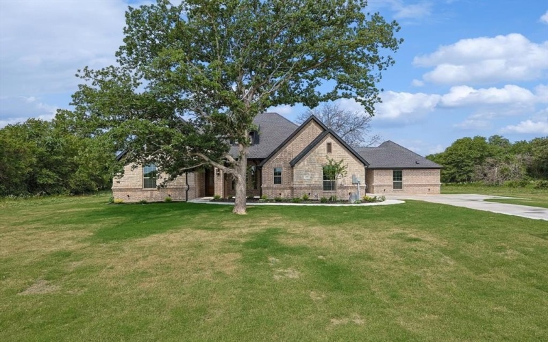 2084 Glenhollow Drive, Weatherford, TX 76088, 4 Bedrooms Bedrooms, ,3 BathroomsBathrooms,Residential,For Sale,2084 Glenhollow Drive,0,21027152