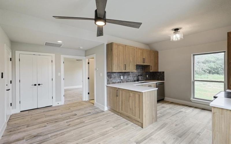 2084 Glenhollow Drive, Weatherford, TX 76088, 4 Bedrooms Bedrooms, ,3 BathroomsBathrooms,Residential,For Sale,2084 Glenhollow Drive,0,21027152