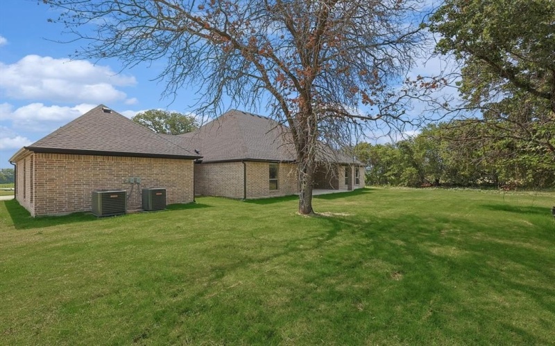 2084 Glenhollow Drive, Weatherford, TX 76088, 4 Bedrooms Bedrooms, ,3 BathroomsBathrooms,Residential,For Sale,2084 Glenhollow Drive,0,21027152