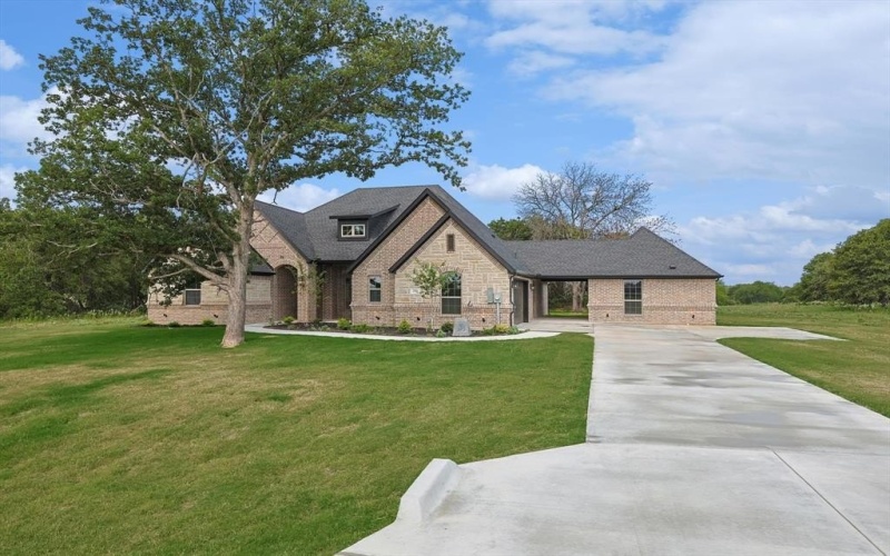 2084 Glenhollow Drive, Weatherford, TX 76088, 4 Bedrooms Bedrooms, ,3 BathroomsBathrooms,Residential,For Sale,2084 Glenhollow Drive,0,21027152
