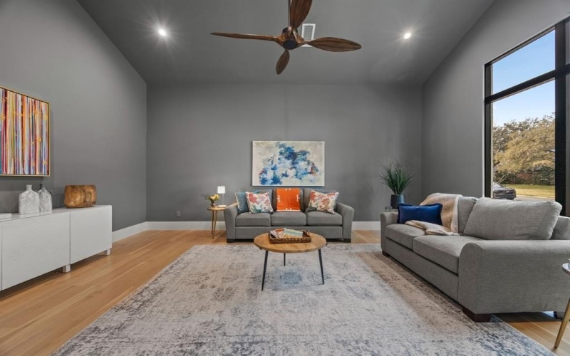 4666 College Park Drive, Dallas, TX 75229, 5 Bedrooms Bedrooms, ,6 BathroomsBathrooms,Residential,For Sale,4666 College Park Drive,0,21029154