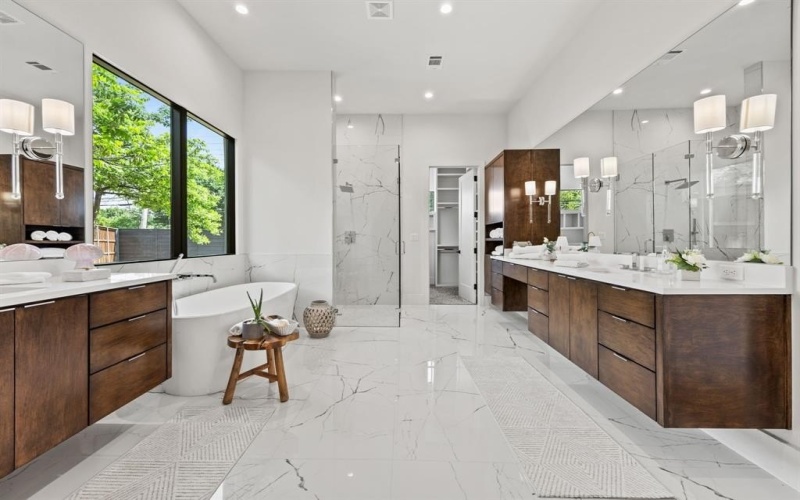 4666 College Park Drive, Dallas, TX 75229, 5 Bedrooms Bedrooms, ,6 BathroomsBathrooms,Residential,For Sale,4666 College Park Drive,0,21029154