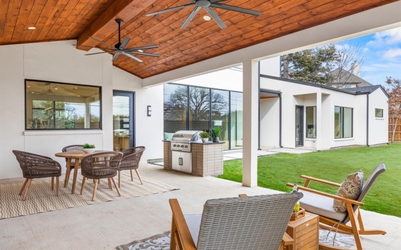 4666 College Park Drive, Dallas, TX 75229, 5 Bedrooms Bedrooms, ,6 BathroomsBathrooms,Residential,For Sale,4666 College Park Drive,0,21029154