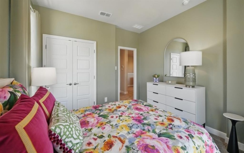 1809 SWALLOW Street, Denton, TX 76205, 5 Habitaciones Habitaciones , ,5 BañosBaños,Residential,En Venta,1809 SWALLOW Street,0,21030760