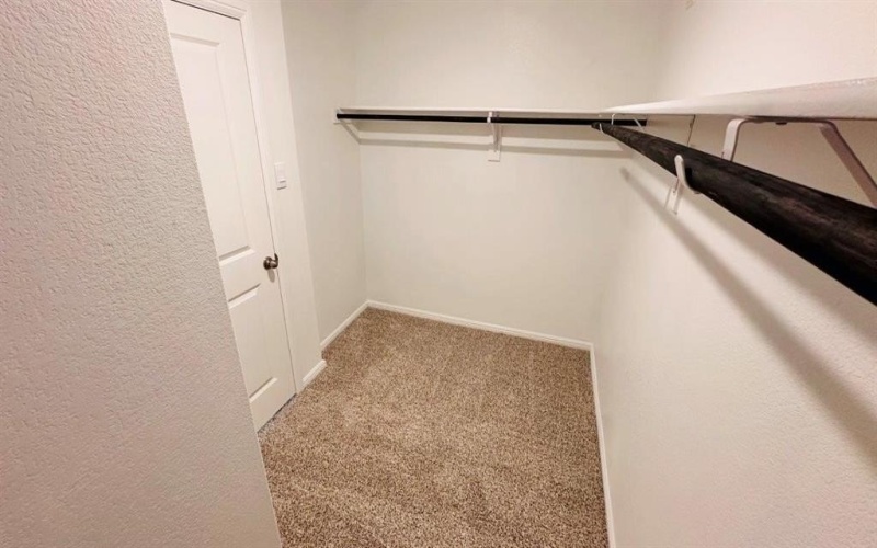 556 CRESTRIDGE Drive N, Cleburne, TX 76033, 4 Habitaciones Habitaciones , ,2 BañosBaños,Residential,En Venta,556 CRESTRIDGE Drive N,0,21031341