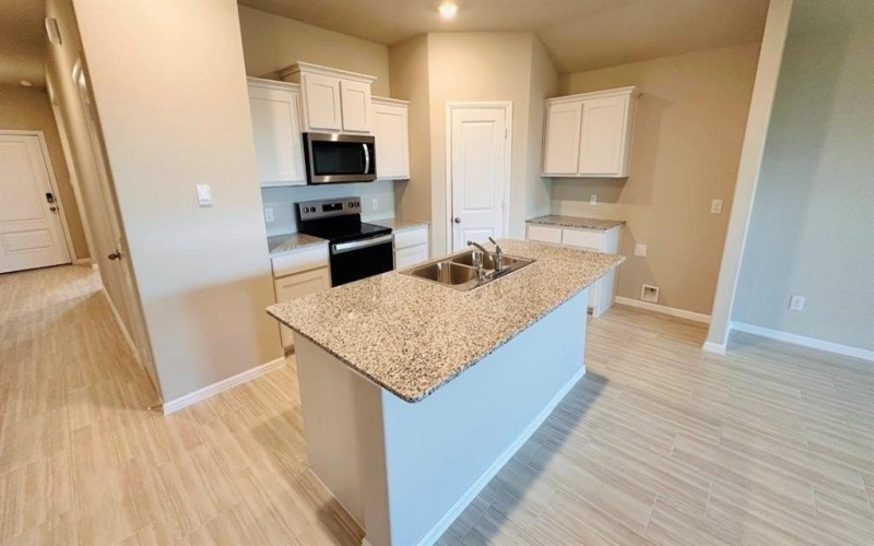 556 CRESTRIDGE Drive N, Cleburne, TX 76033, 4 Habitaciones Habitaciones , ,2 BañosBaños,Residential,En Venta,556 CRESTRIDGE Drive N,0,21031341