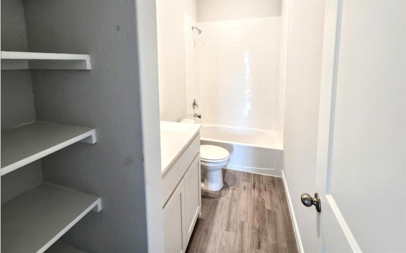 240 KINLEY Street, Grandview, TX 76050, 3 Bedrooms Bedrooms, ,2 BathroomsBathrooms,Residential,For Sale,240 KINLEY Street,0,21031453