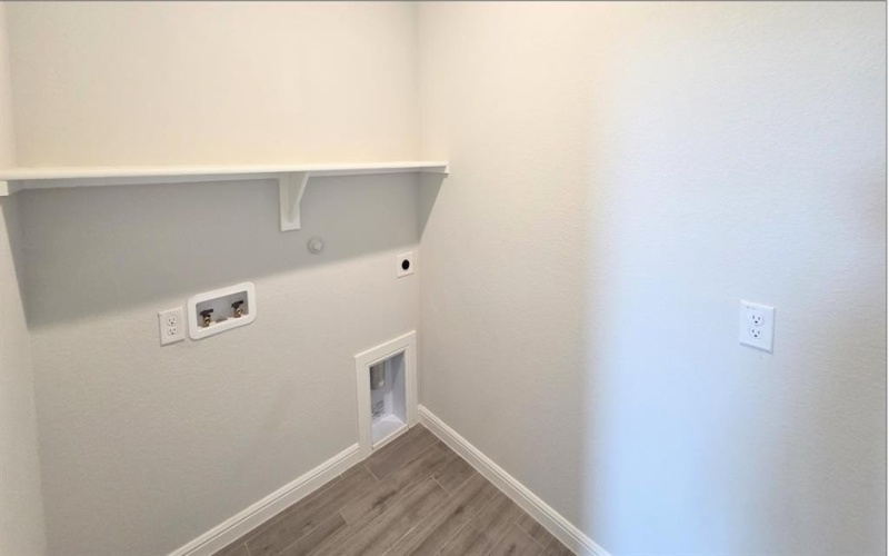 240 KINLEY Street, Grandview, TX 76050, 3 Bedrooms Bedrooms, ,2 BathroomsBathrooms,Residential,For Sale,240 KINLEY Street,0,21031453